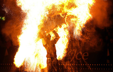art-on-ice-fire-show-with-hurts-loreen-fire-breathing-swords-uk-performers-spark-fire-dance