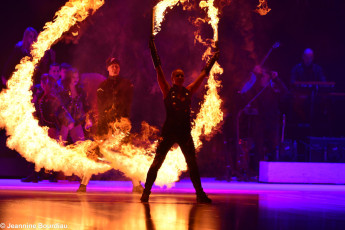 Art on Ice 2014 special-effects-ideas-fire-dancers-dan-and-steffi