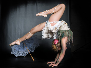 fire artists circus performers fire eaters.jpg