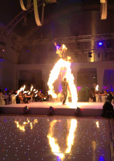 fire-jugglers-fire-ice-theme-performance-spark-fire-dance