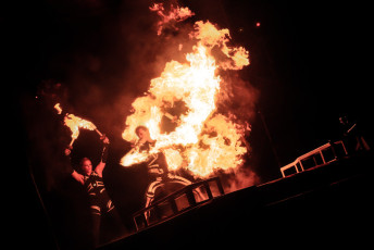 uk-performers-cirque-shows-huge-fire-effects-london-and-europe-spark-fire-dance